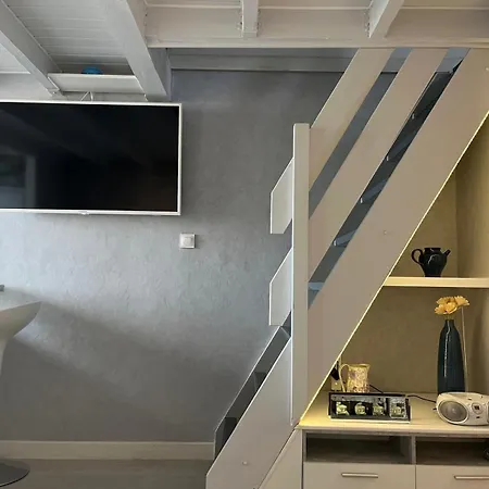 شقة Duplex 2 Proche Golf, Wifi, Richelieu Et Ile Des Loisirs Dans Quartier Calme Saint Martin *