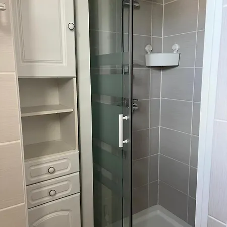 Duplex 2 Proche Golf, Wifi, Richelieu Et Ile Des Loisirs Dans Quartier Calme Saint Martin شقة *
