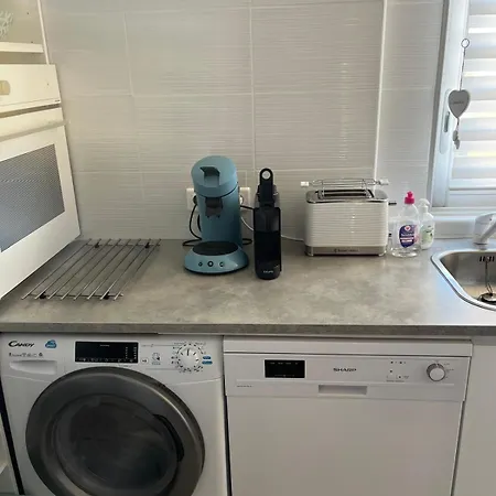 Duplex 2 Proche Golf, Wifi, Richelieu Et Ile Des Loisirs Dans Quartier Calme Saint Martin شقة *