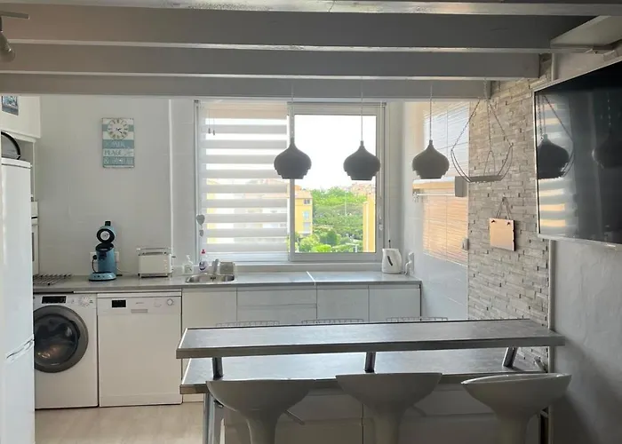 Duplex 2 Proche Golf, Richelieu Et Ile Des Loisirs Dans Quartier Calme Saint Martin * Agde